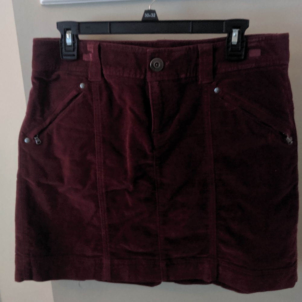 Athletes brushed corduroy skirt